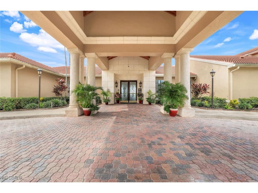 6635 Huntington Lakes Circle #202 Naples FL 34119 2025010610 image23