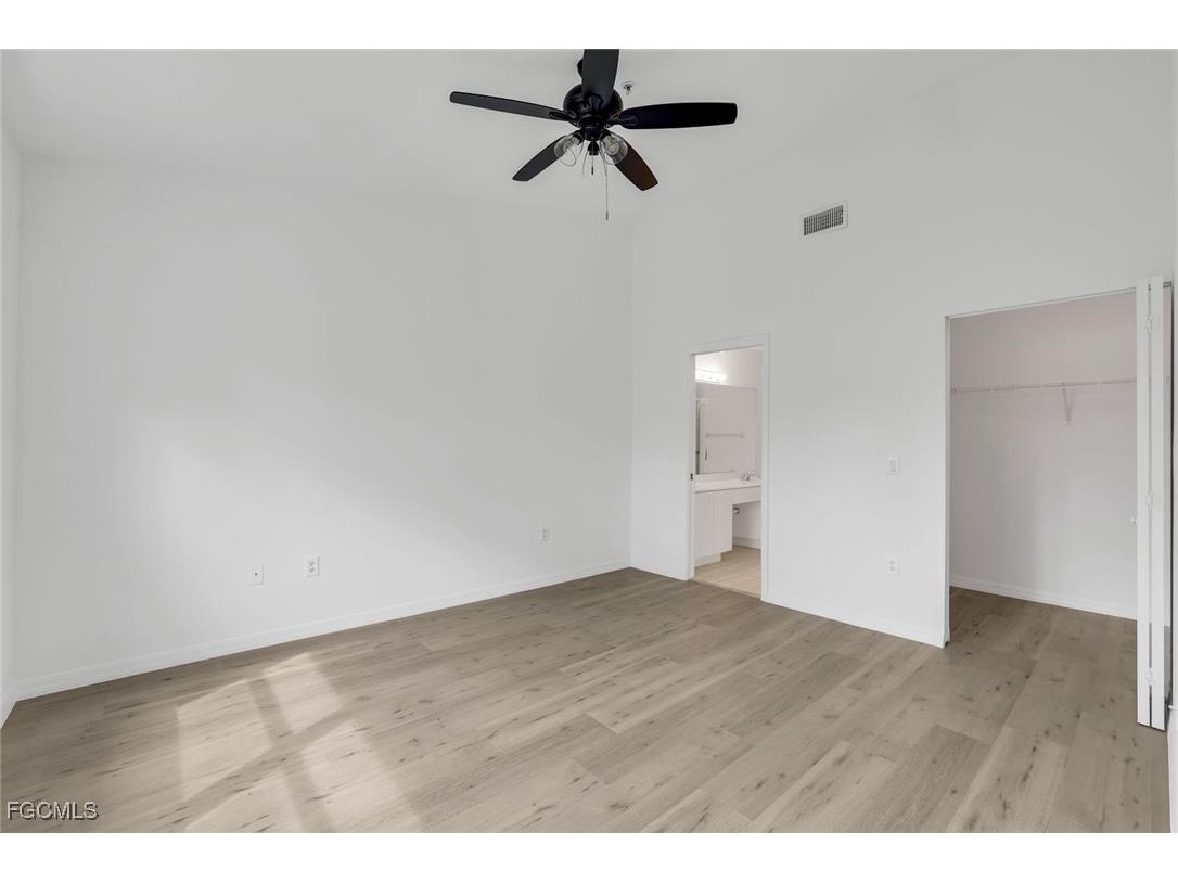 6635 Huntington Lakes Circle #202 Naples FL 34119 2025010610 image9