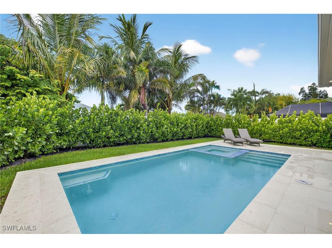 664 100th Avenue N Naples FL 34108 225070910 image37