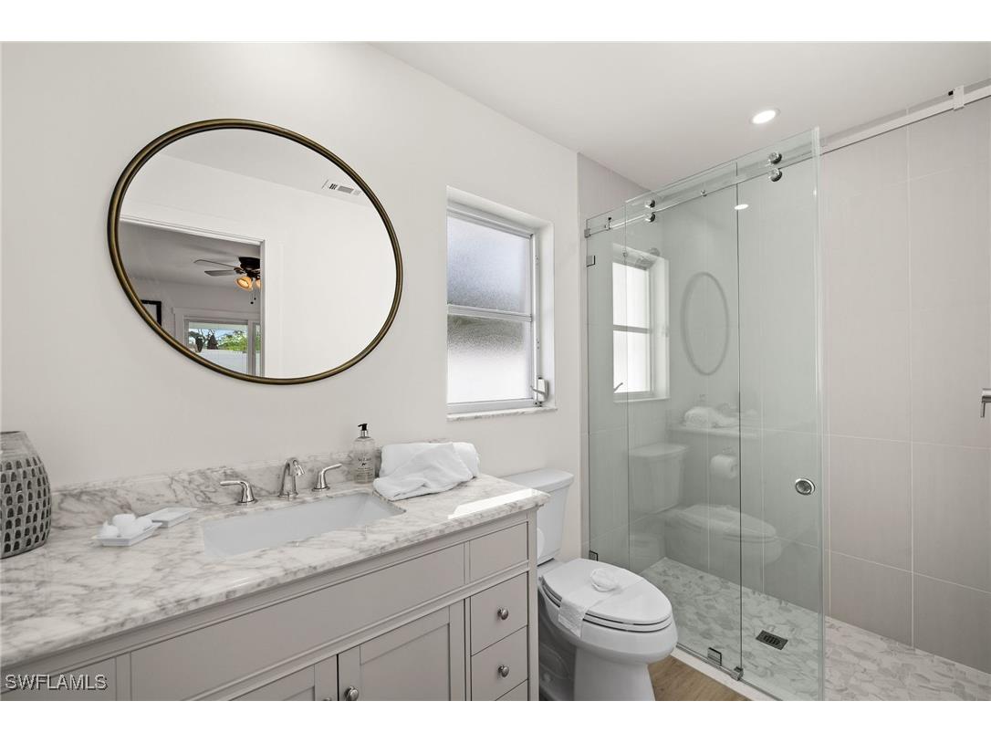 664 102nd Avenue N Naples FL 34108 225060635 image21