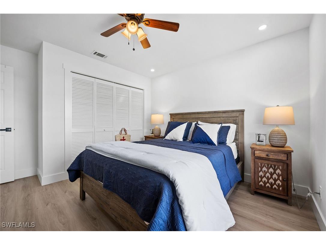 664 102nd Avenue N Naples FL 34108 225060635 image23