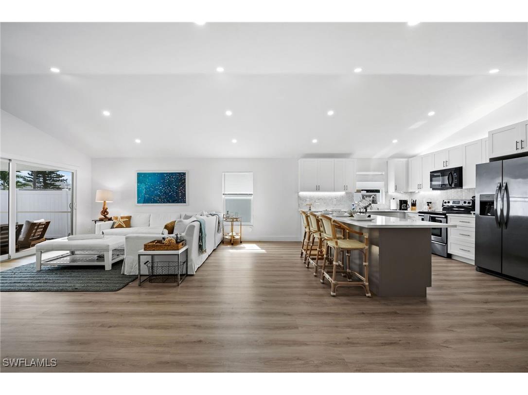 664 102nd Avenue N Naples FL 34108 225060635 image9