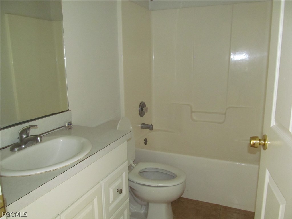664 Alabama Road S Lehigh Acres FL 33974 2026010788 image6