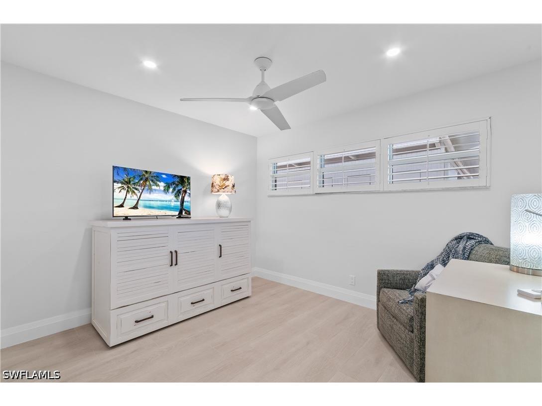 664 Broad Avenue S #J664 Naples FL 34102 226013510 image10