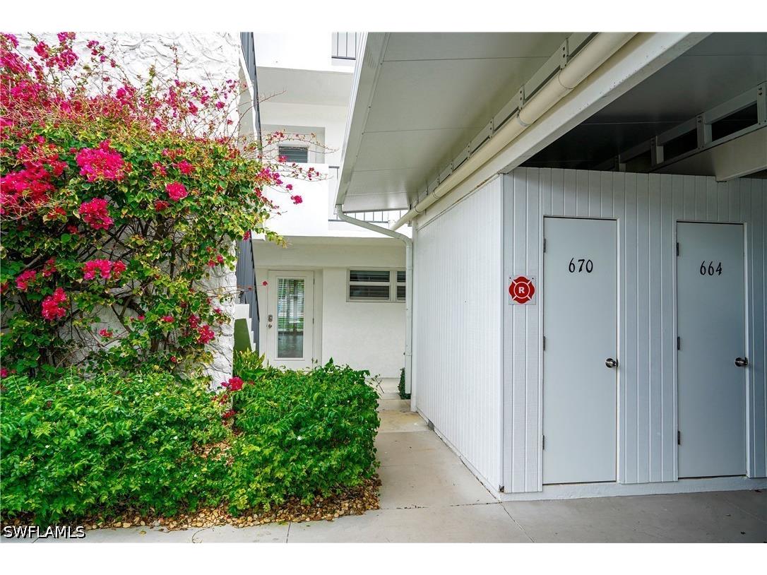 664 Broad Avenue S #J664 Naples FL 34102 226013510 image25