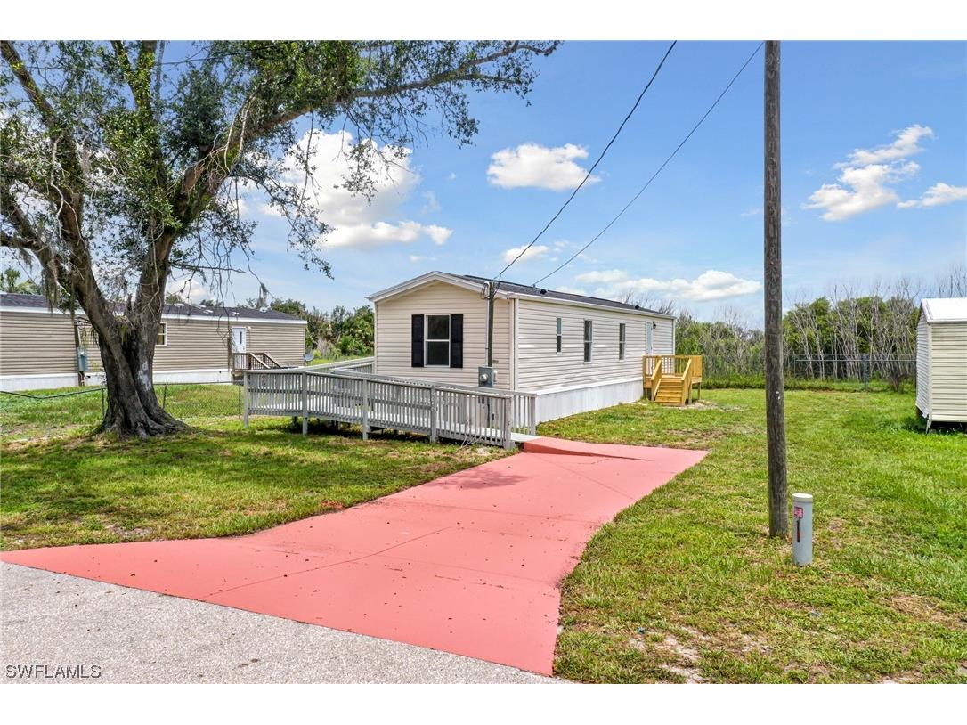 6640 Villa View Drive Punta Gorda FL 33982 223050593 image1
