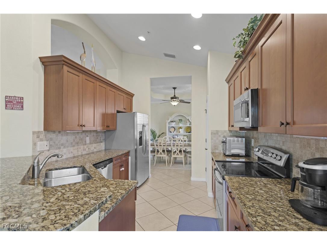 6645 Alden Woods Circle #201 Naples FL 34113 2026010511 image3