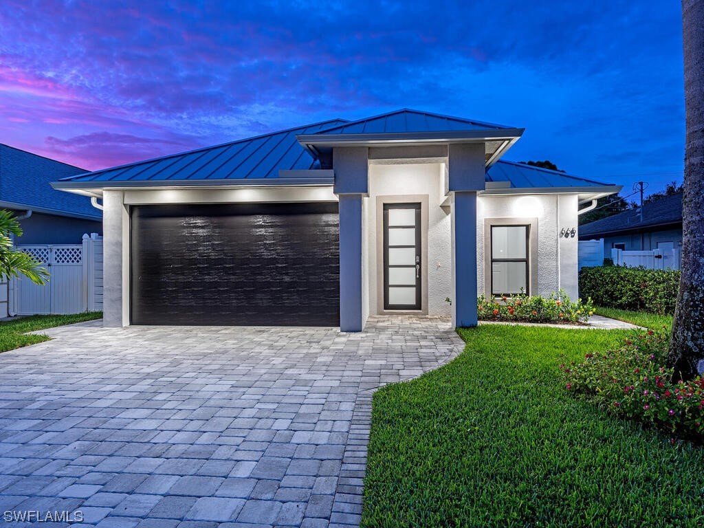 665 101st Avenue N Naples FL 34108 223052710 image1