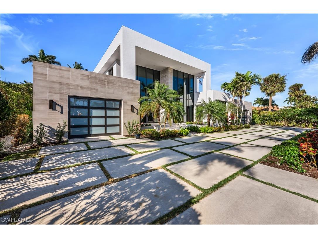 665 Fountainhead Way Naples FL 34103 223023522 image1