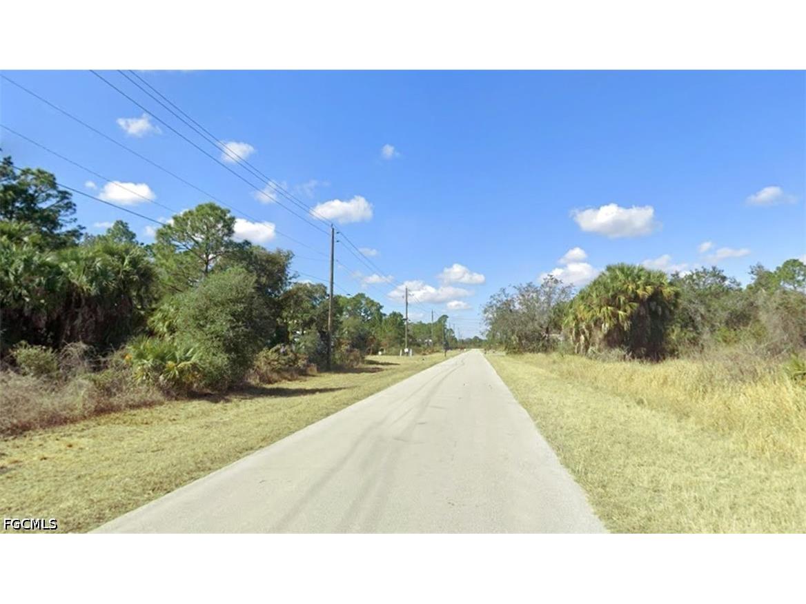 665 Windermere Drive Lehigh Acres FL 33972 2026027807 image3