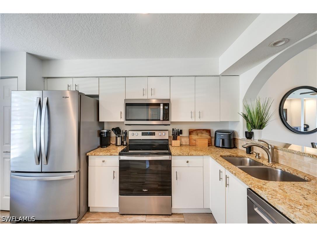 6650 Huntington Lakes Circle #102 Naples FL 34119 226021807 image11