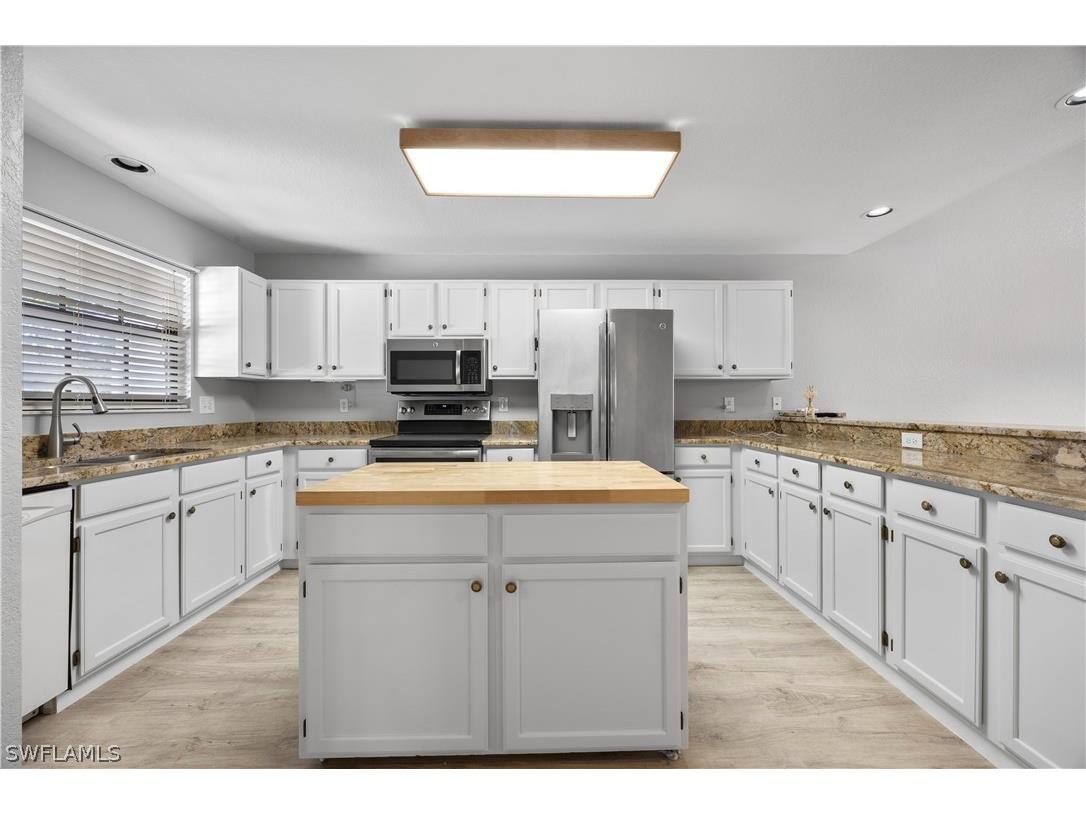 6654 Tannin Lane #B Naples FL 34109 225076843 image7