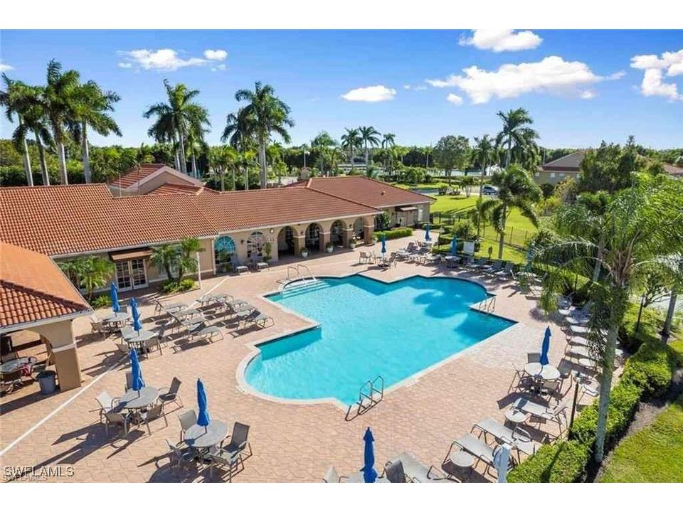 6655 Huntington Lakes Circle #204 Naples FL 34119 225067074 image4