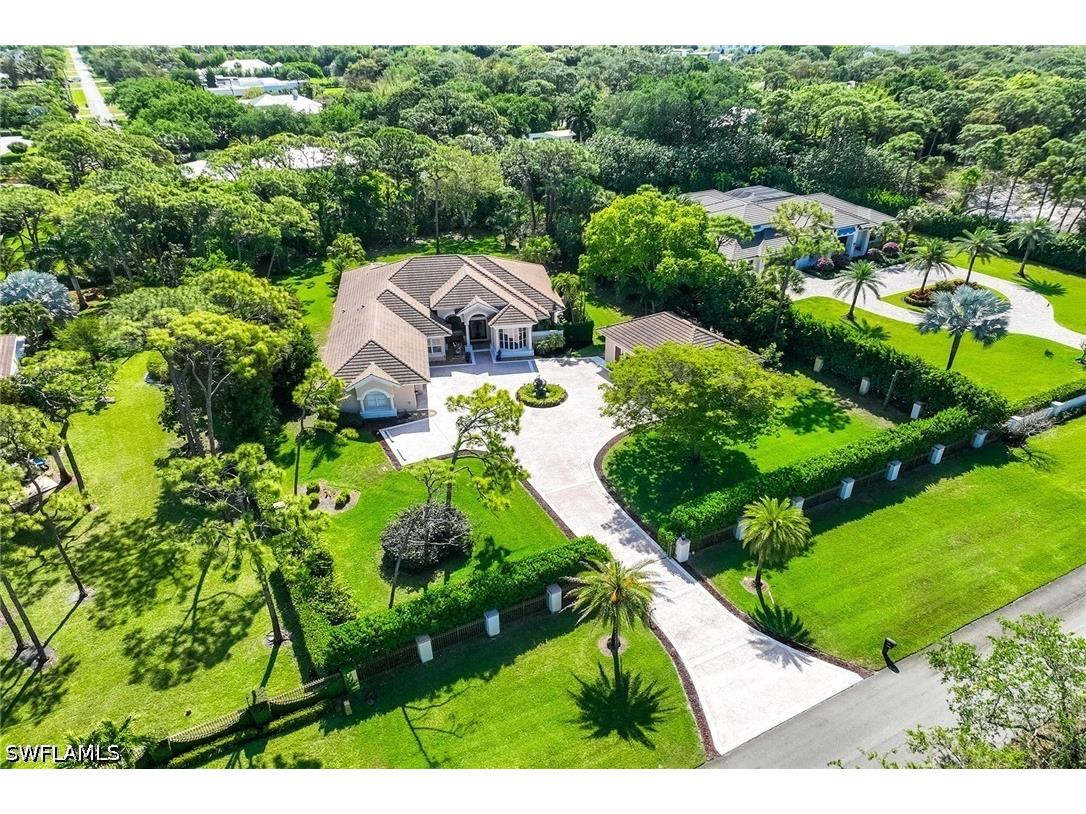 6656 Trail Boulevard Naples FL 34108 226014848 image1