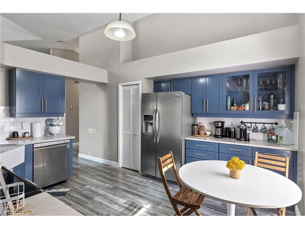 6656 Wakefield Drive Fort Myers FL 33966 2026002555 image15