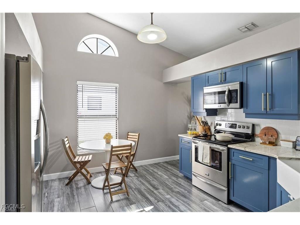 6656 Wakefield Drive Fort Myers FL 33966 2026002555 image18