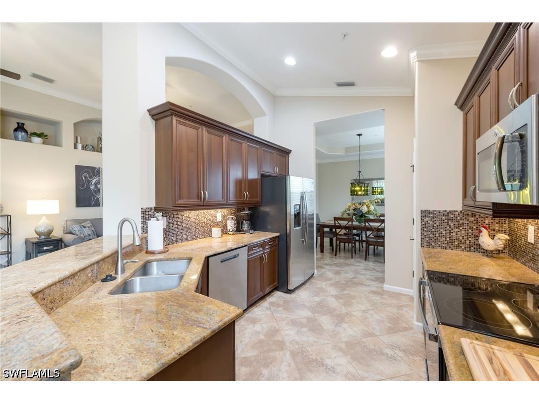 6657 Alden Woods Circle #201 Naples FL 34113 226022772 image8