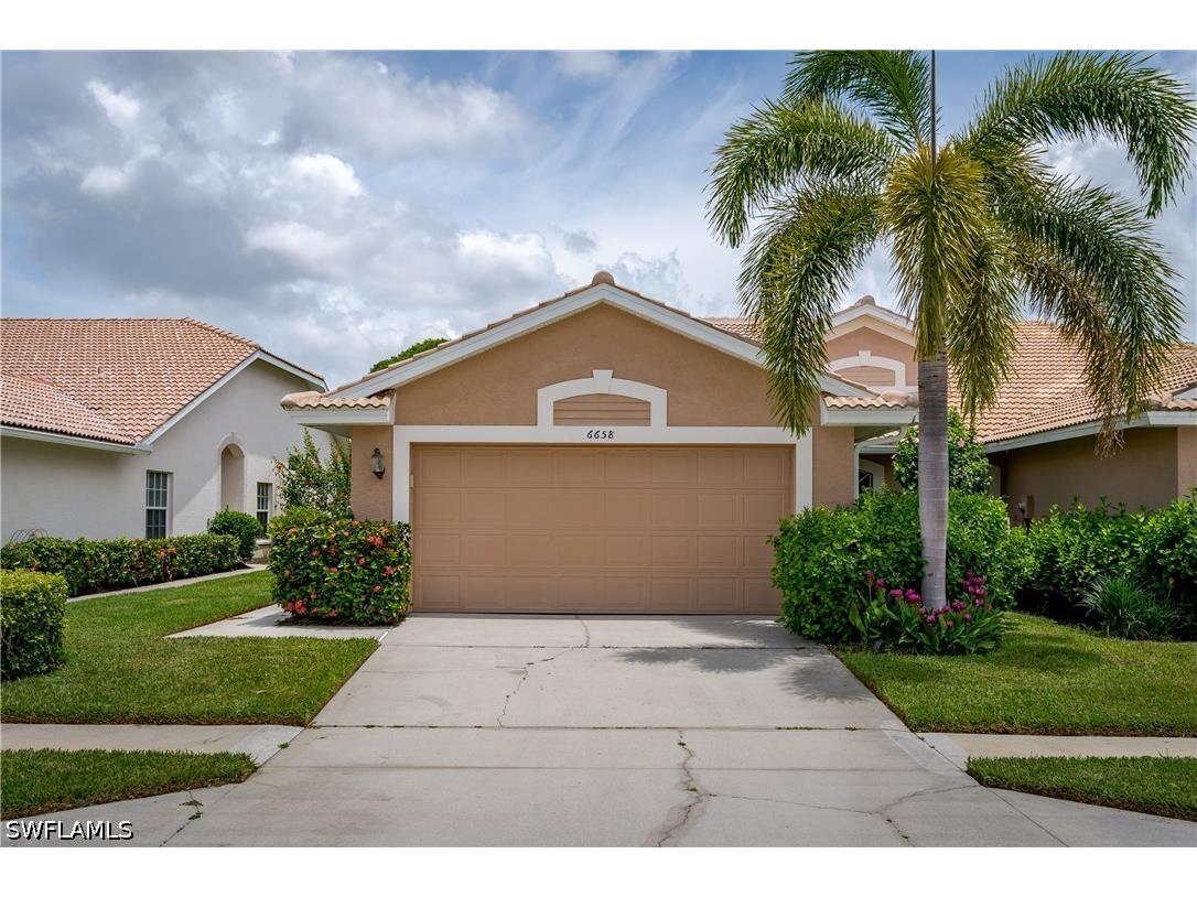 6658 Castlelawn Place #9 Naples FL 34113 226023610 image2