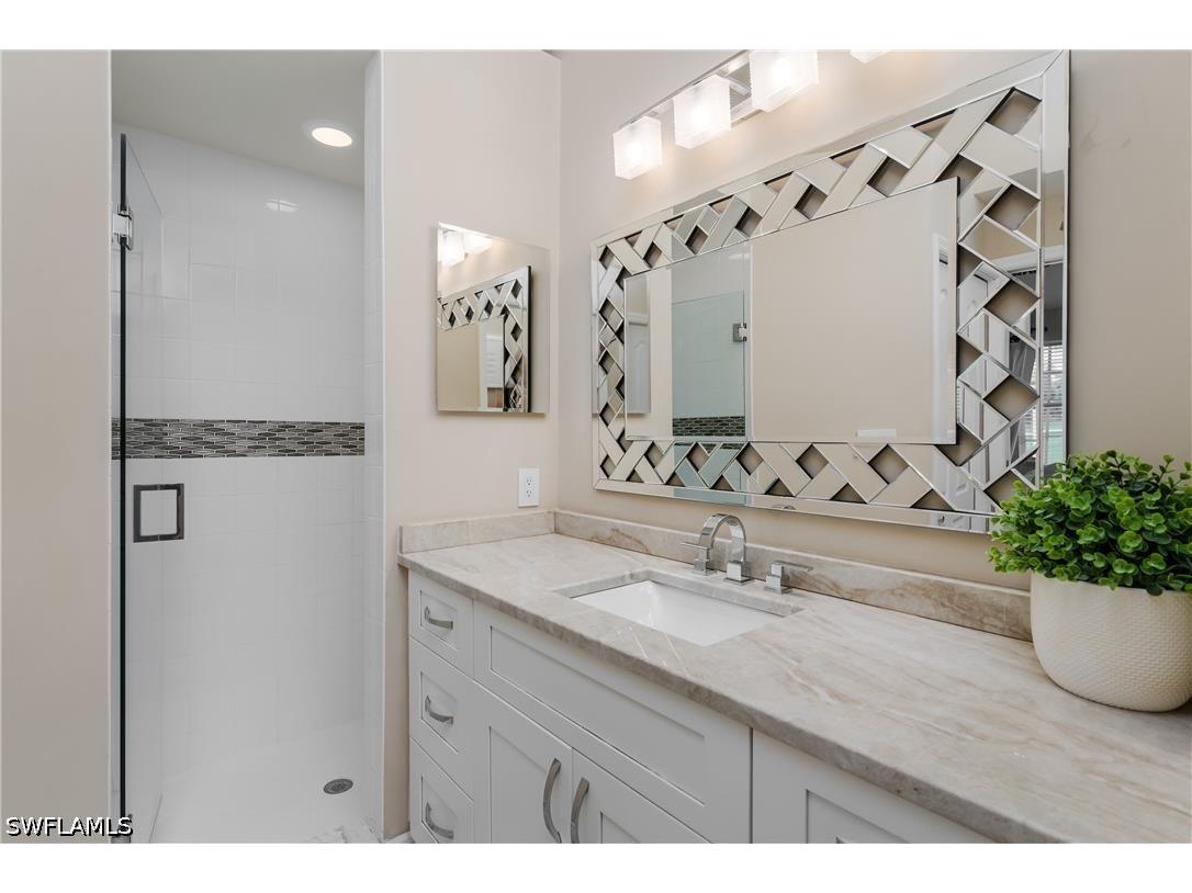 6658 Castlelawn Place #9 Naples FL 34113 226023610 image21