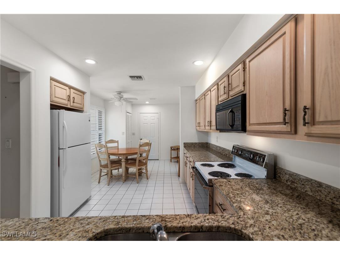 6658 Trident Way #J4 Naples FL 34108 225060238 image10