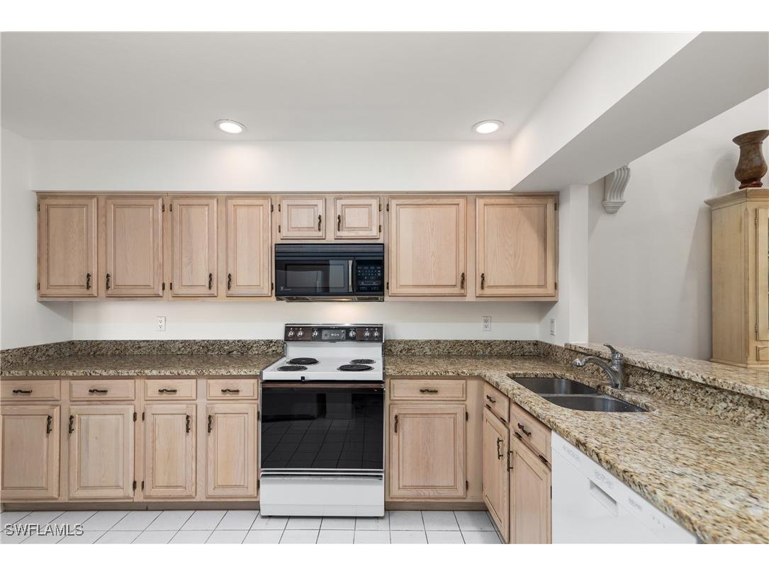 6658 Trident Way #J4 Naples FL 34108 225060238 image11