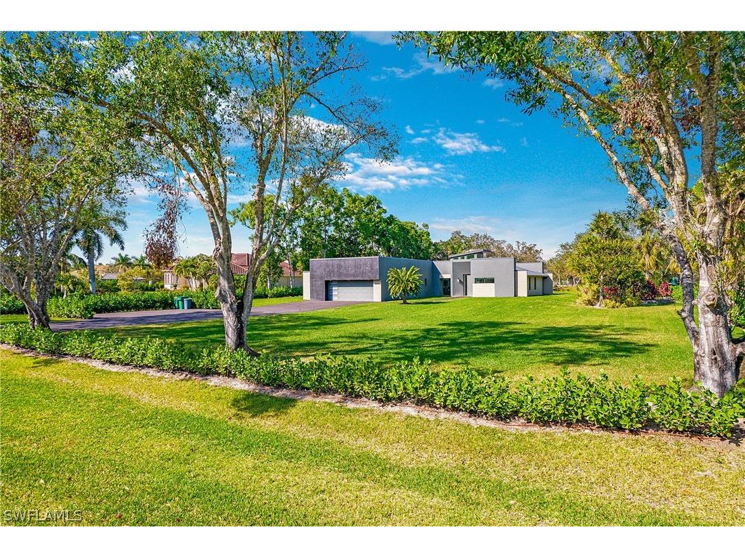 6659 Livingston Woods Lane Naples FL 34109 223010394 image1