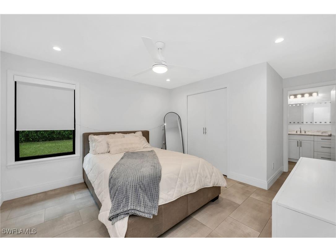 6659 Livingston Woods Lane Naples FL 34109 226000310 image16