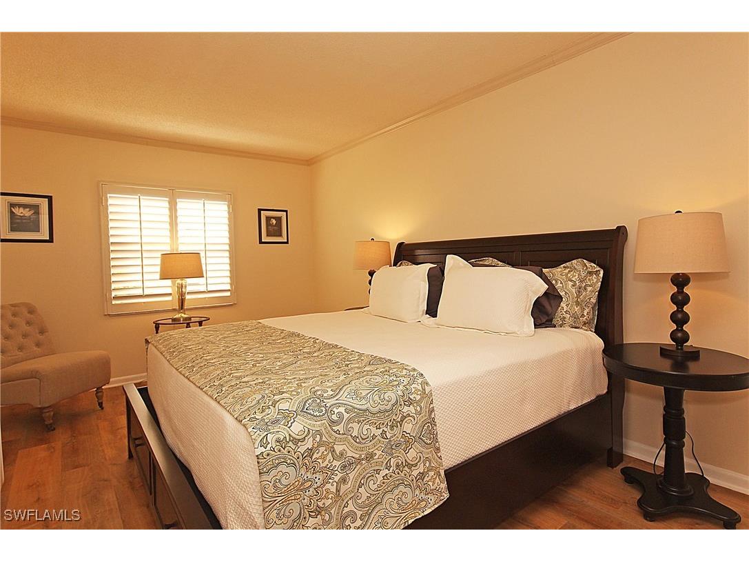 666 3rd Street S #201 Naples FL 34102 225069944 image7