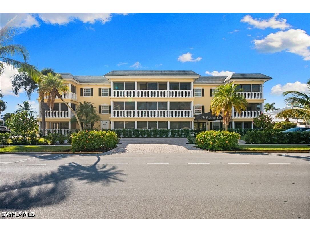 666 3rd Street S #106 Naples FL 34102 226016315 image1