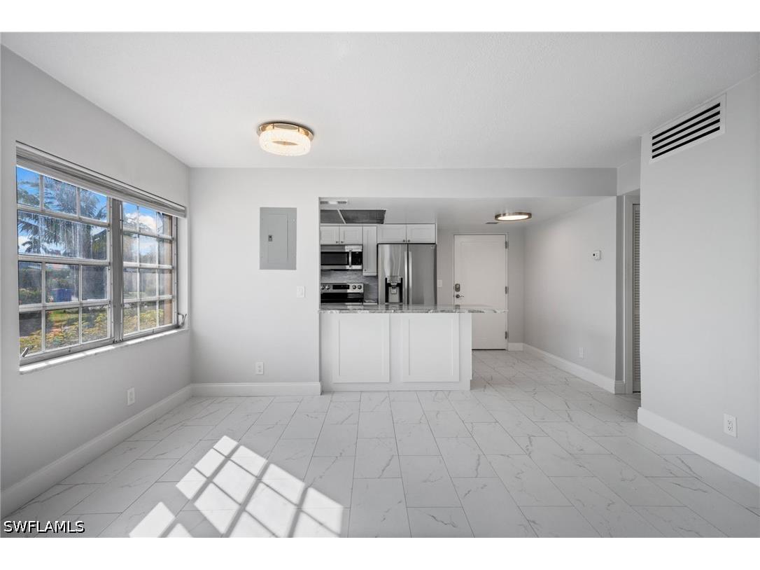 666 3rd Street S #106 Naples FL 34102 226016315 image15