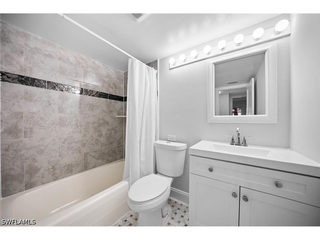 666 3rd Street S #106 Naples FL 34102 226016315 image17