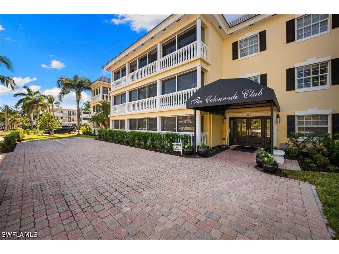 666 3rd Street S #106 Naples FL 34102 226016315 image24