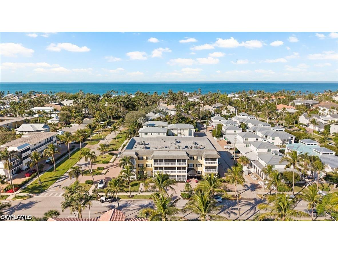 666 3rd Street S #106 Naples FL 34102 226016315 image28