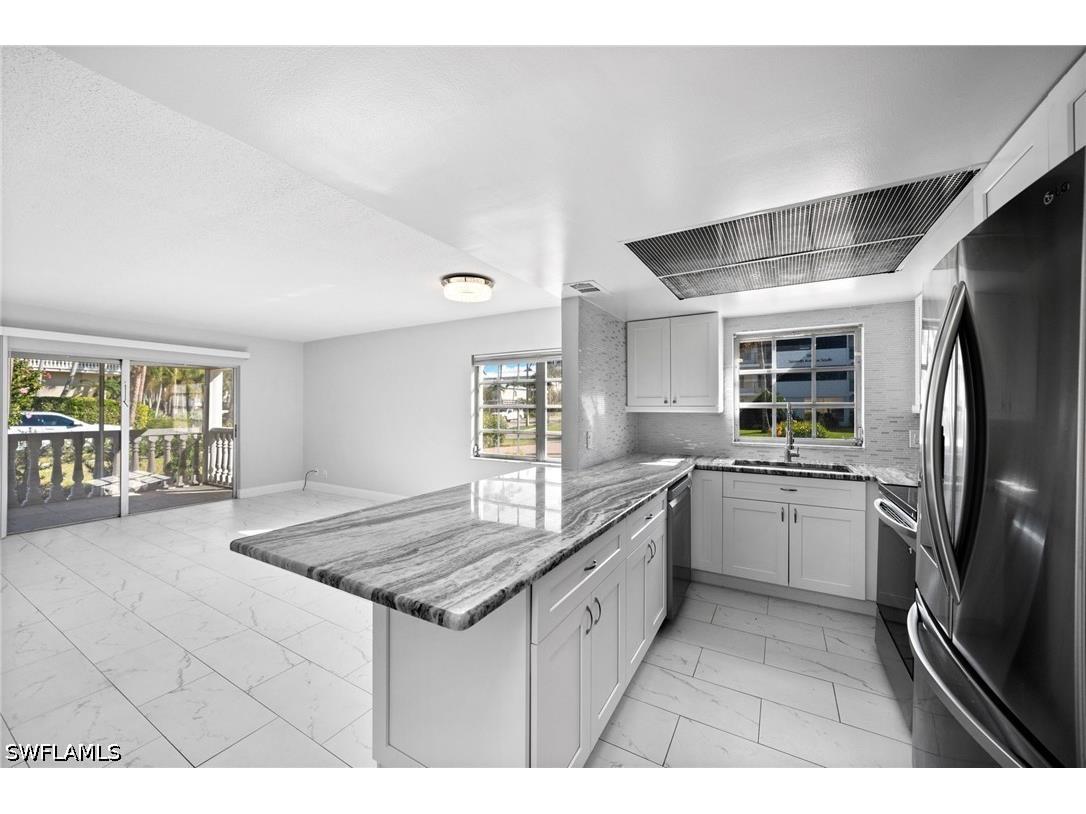 666 3rd Street S #106 Naples FL 34102 226016315 image5
