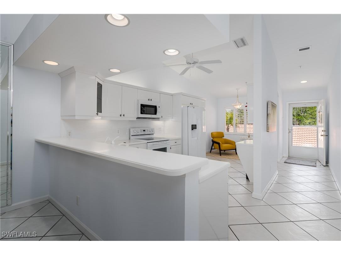 6660 Beach Resort Drive #16 Naples FL 34114 225084937 image2