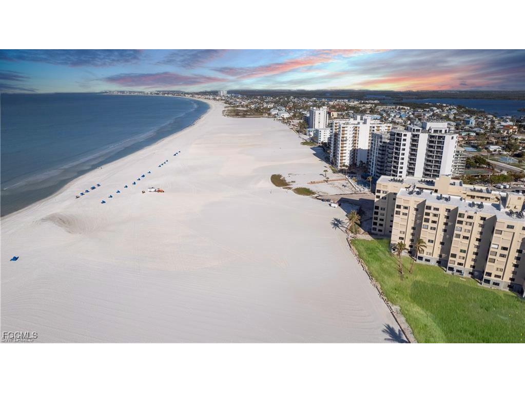 6662 Estero Boulevard #308 Fort Myers Beach FL 33931 2025005885 image1