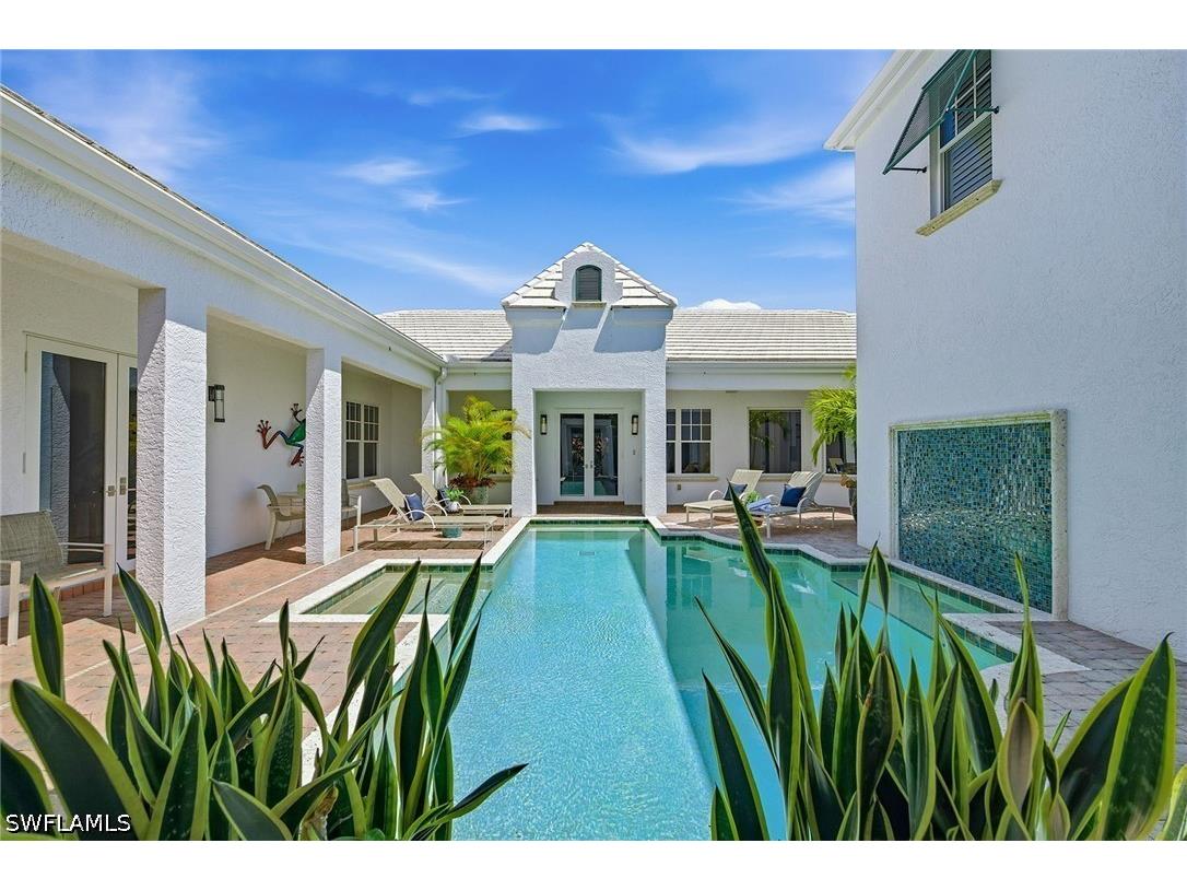 667 Binnacle Drive Naples FL 34103 226017849 image1
