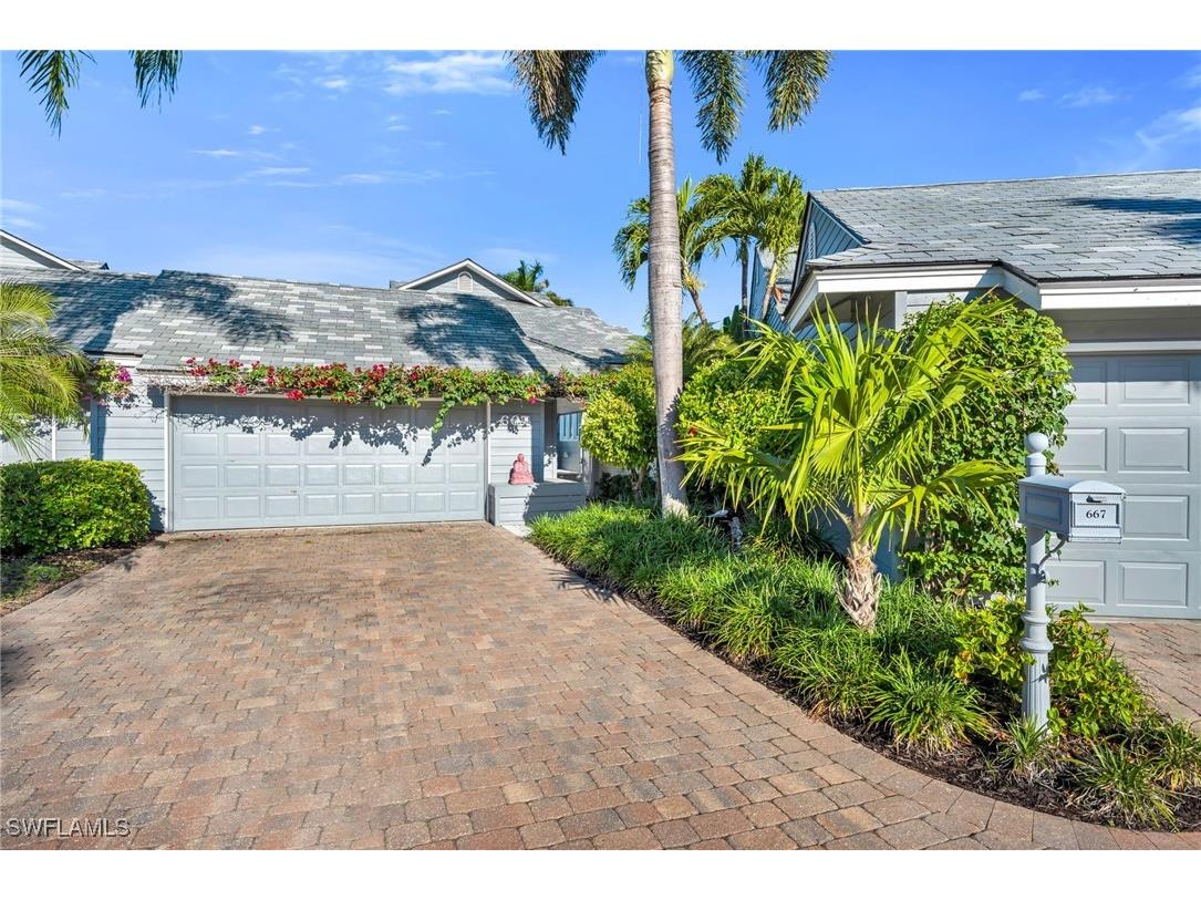 667 Bridgeway Lane Naples FL 34108 226001254 image1