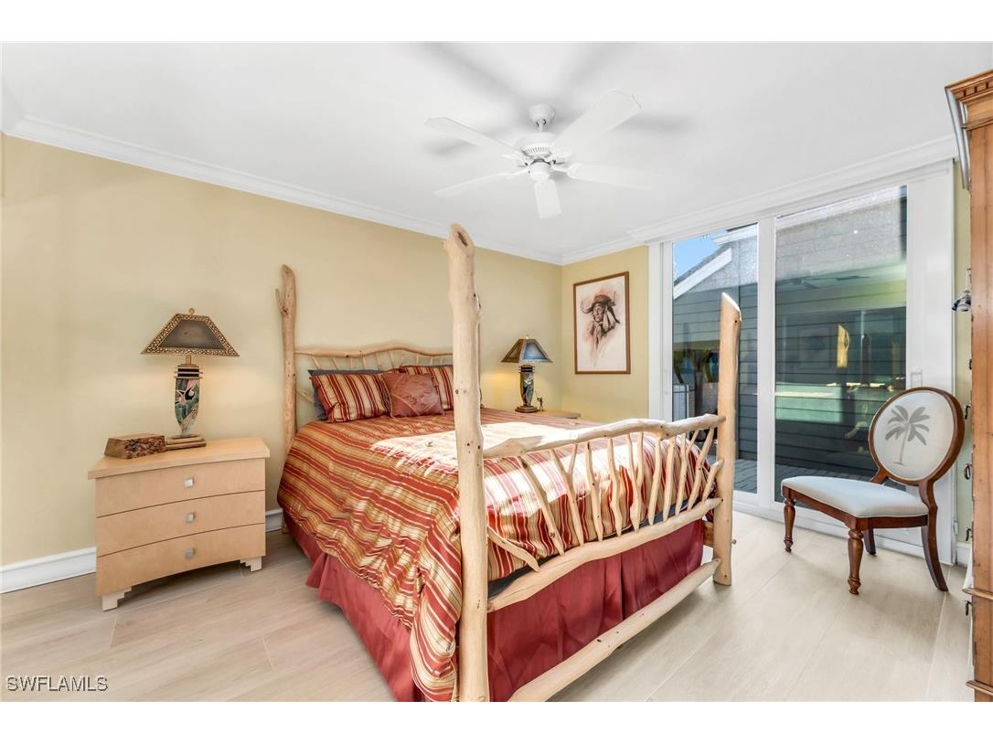 667 Bridgeway Lane Naples FL 34108 226001254 image11