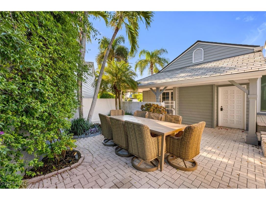 667 Bridgeway Lane Naples FL 34108 226001254 image15