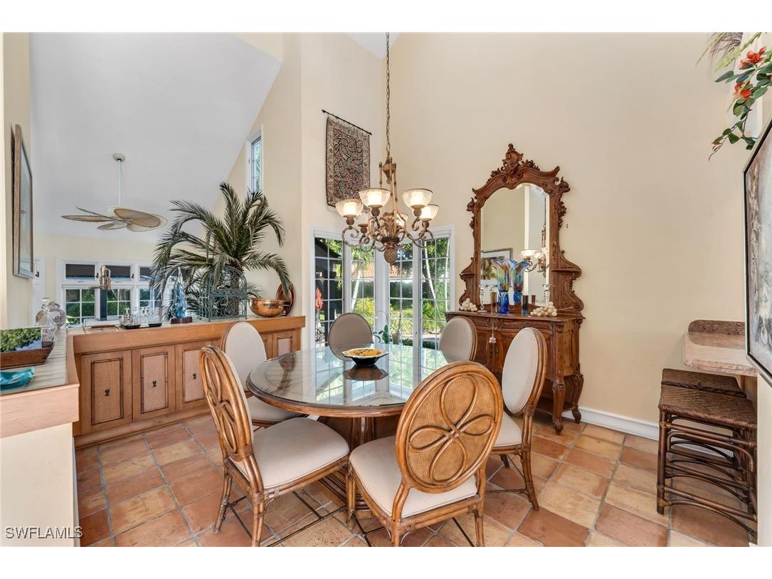 667 Bridgeway Lane Naples FL 34108 226001254 image8