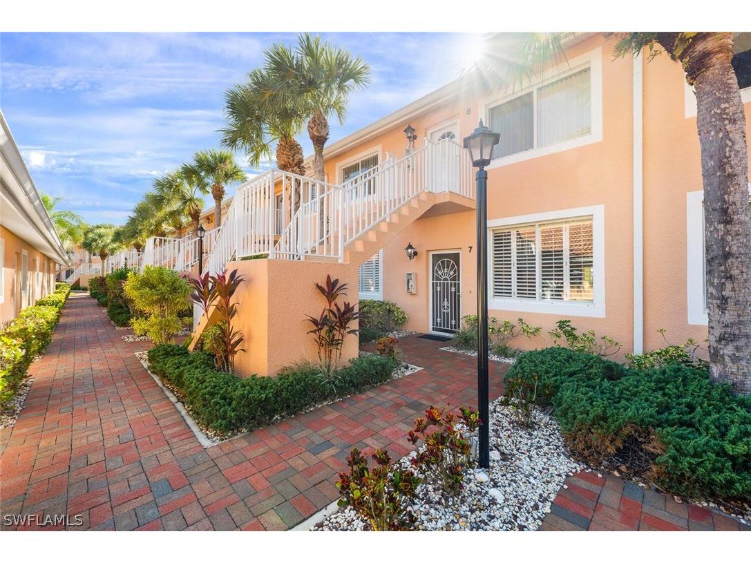 6670 Beach Resort Drive #1107 Naples FL 34114 222083392 image1