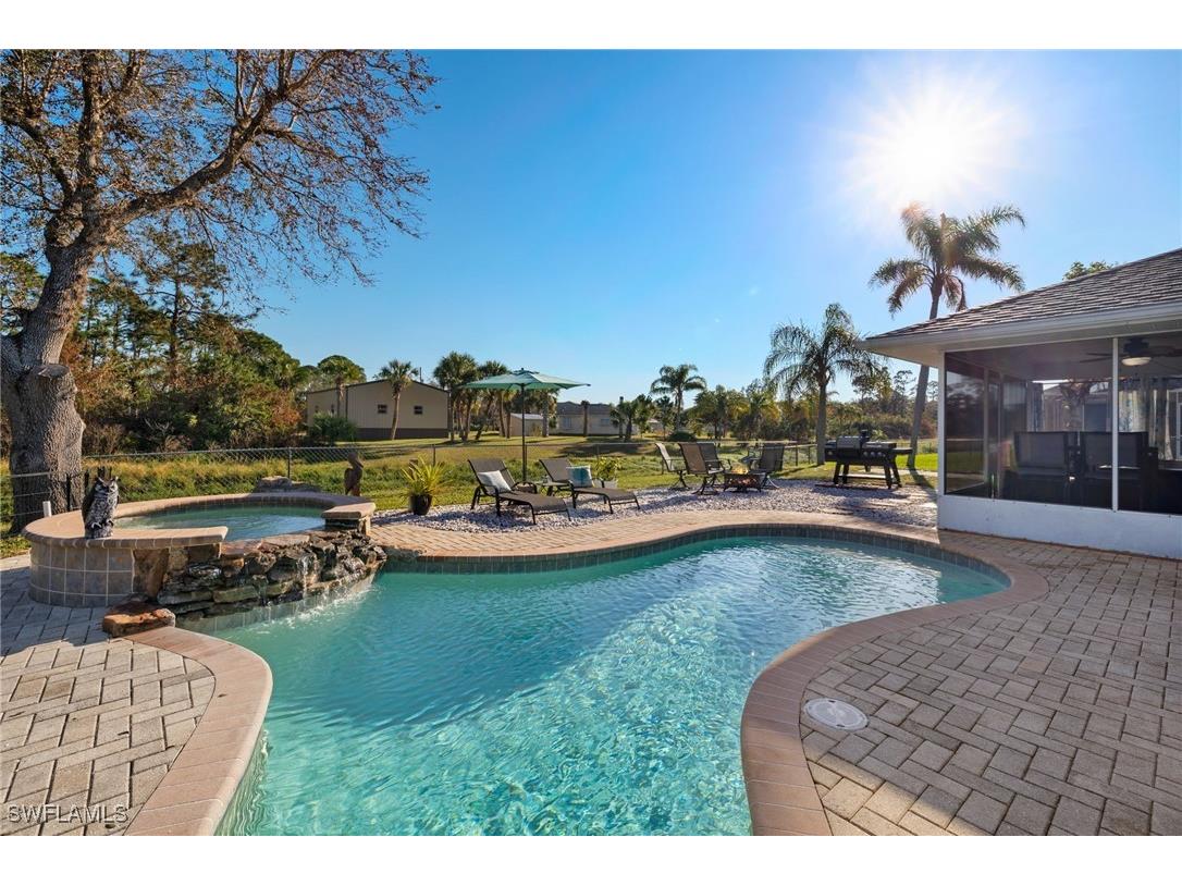 6670 Glacier Avenue North Port FL 34291 224087421 image1