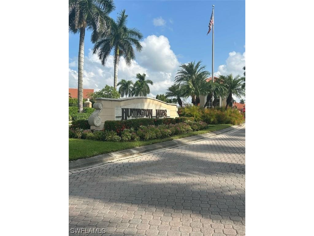 6670 Huntington Lakes Circle #102 Naples FL 34119 223062000 image1
