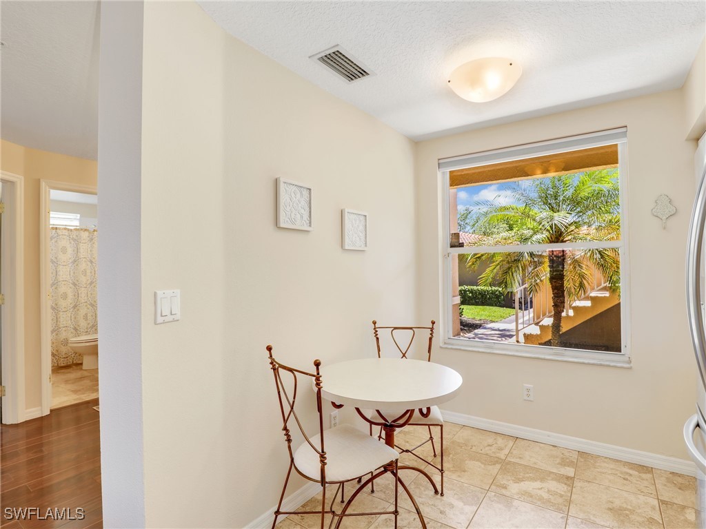 6670 Huntington Lakes Circle #104 Naples FL 34119 225048453 image8