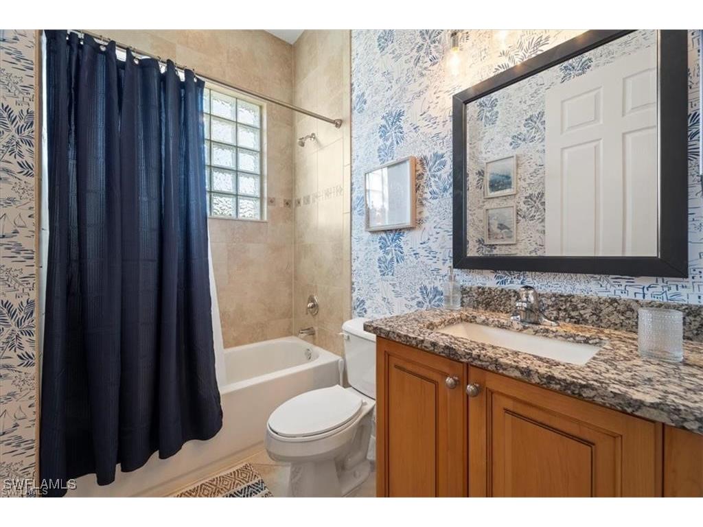 6670 Marbella Lane Naples FL 34105 225071295 image16