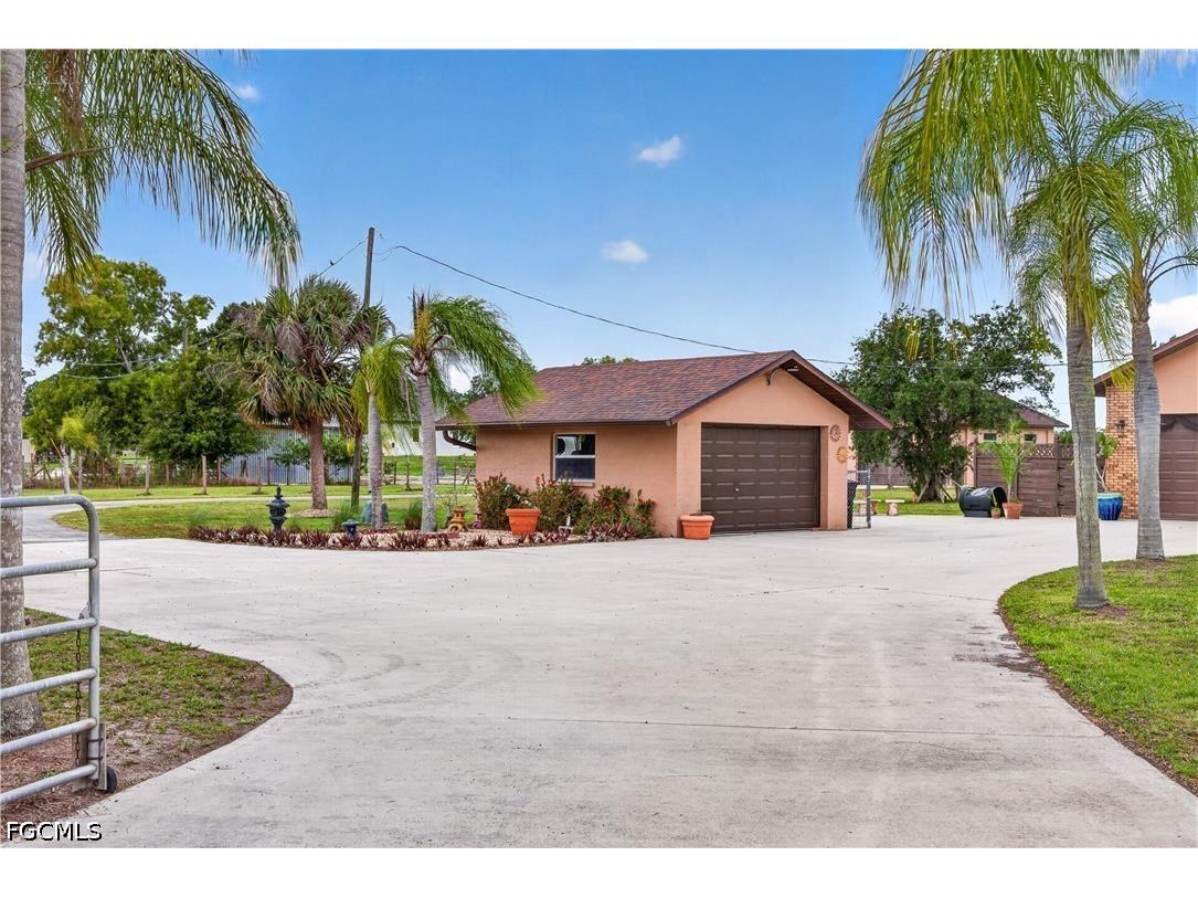 6670 Pangola Road Fort Myers FL 33905 2026023389 image4