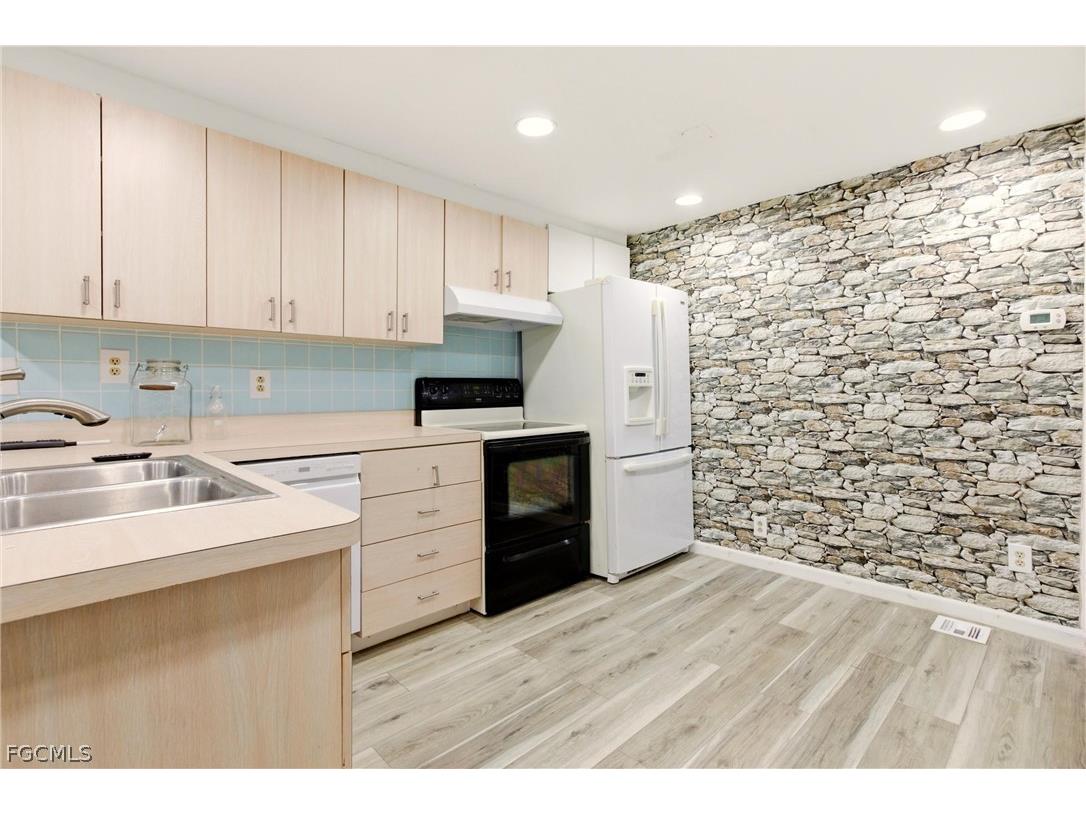 6671 Keystone Court North Port FL 34287 2026010679 image13