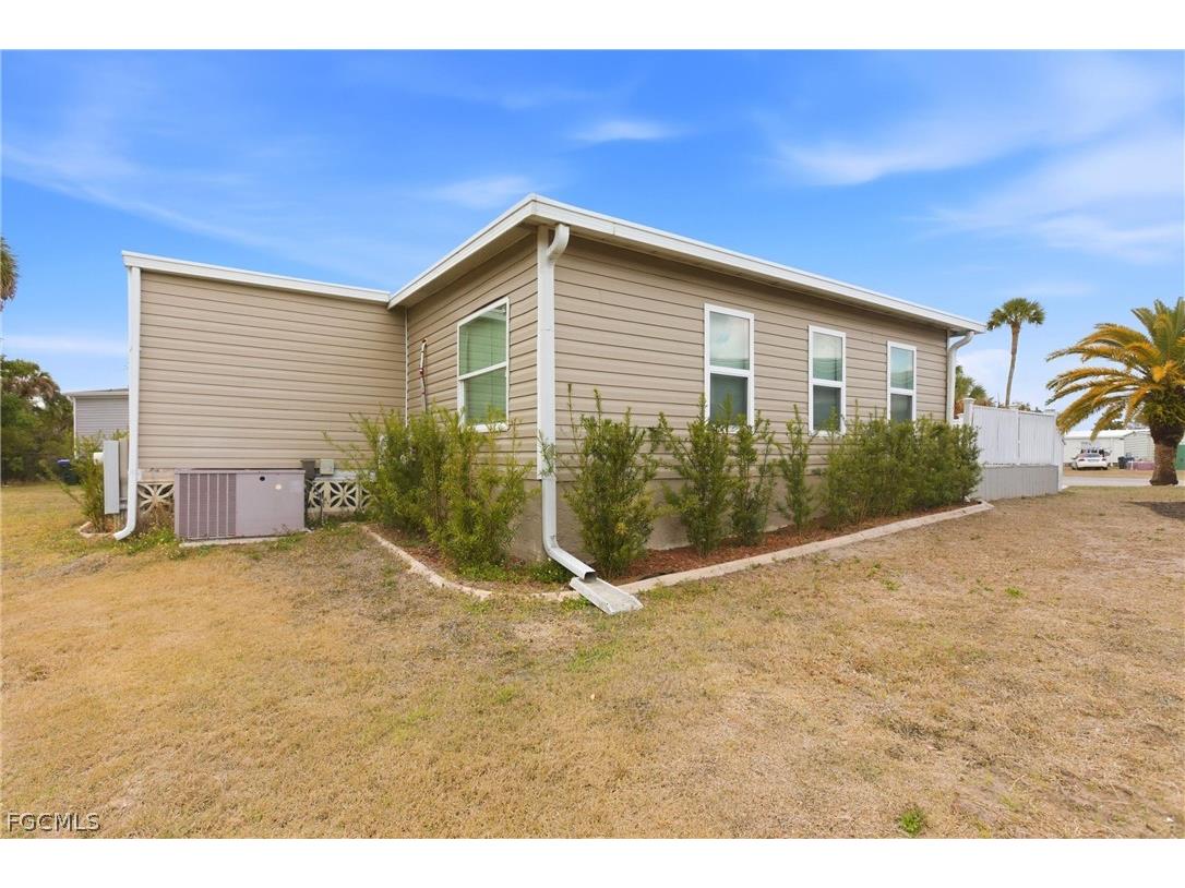 6671 Keystone Court North Port FL 34287 2026010679 image26