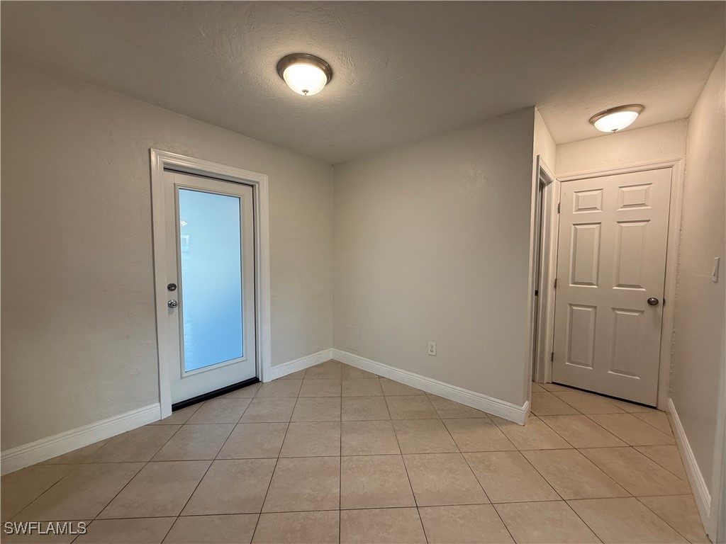 6675 Fiesta Way Fort Myers FL 33919 225079644 image5